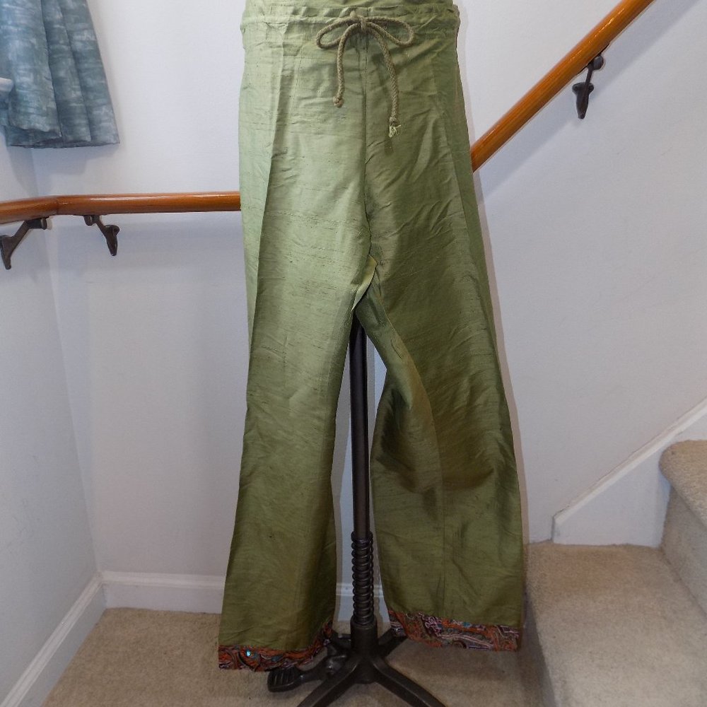 T.T. Mar 100% Silk Multicolored Printed Pants - Picture 5 of 8